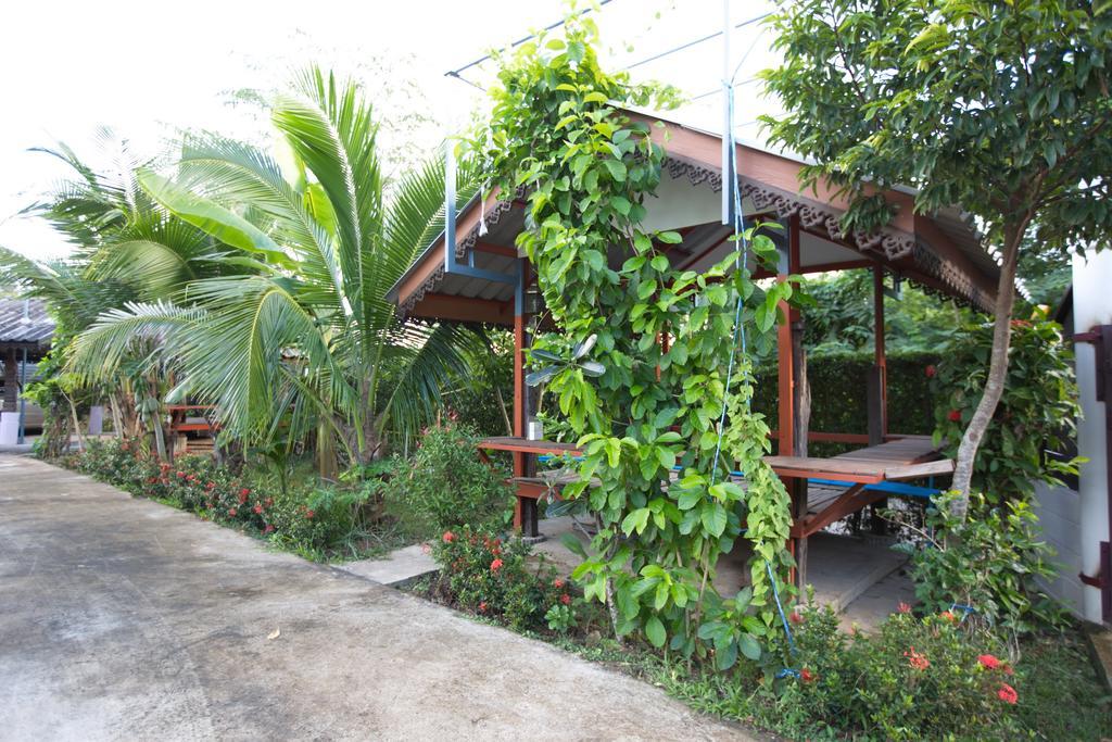 Hora Home Lampang Eksteriør billede